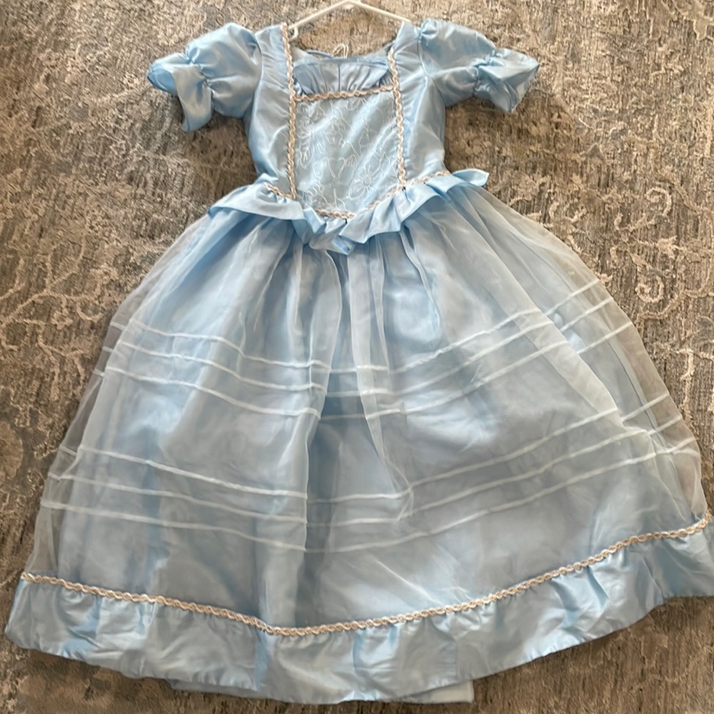 Girls 18th Century Gown